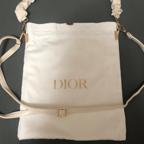 11” x 13”  DIOR White Dust Bag - Picture 2 of 6